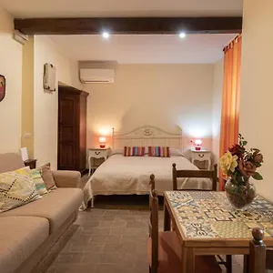 Monolocale Vicino Rocca Maggiore Appartamento
